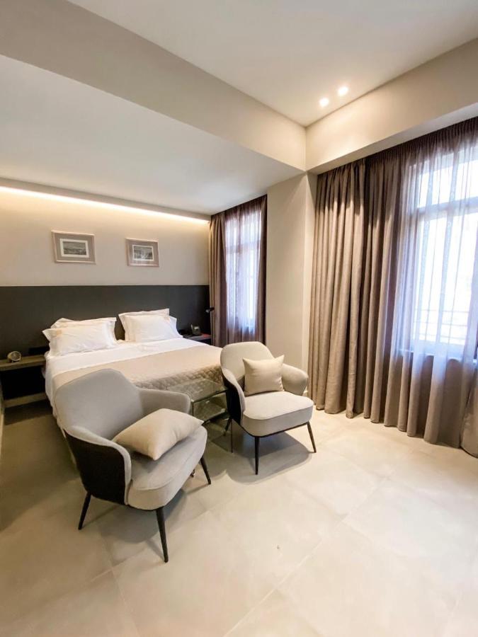 Executive Suite,1008372871:JPEG